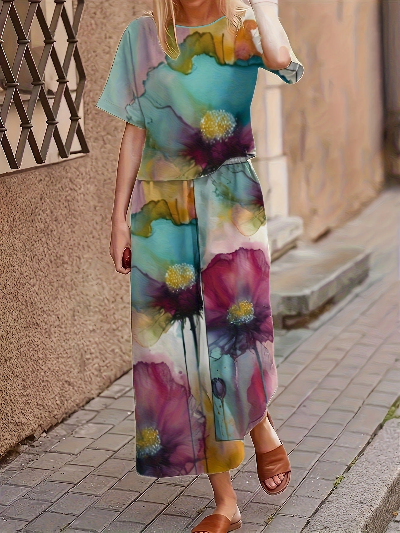 Women’s Casual Short-Sleeve T-Shirt and Pants Set – Fashionable Everyday Outfit