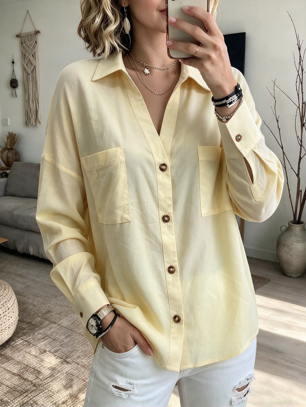 Button-Down Shirt With Chest Pockets - Casual and Practical