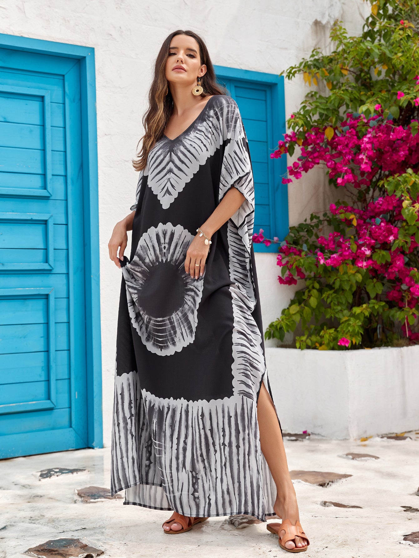 Women's Printed V-Neck Maxi Holiday Dress - Relaxed One Size Daywear