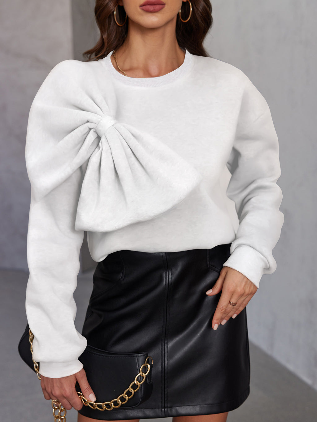 Women’s Bow-Front Long-Sleeve Sweater – Elegant Loose-Fit Crewneck Sweater