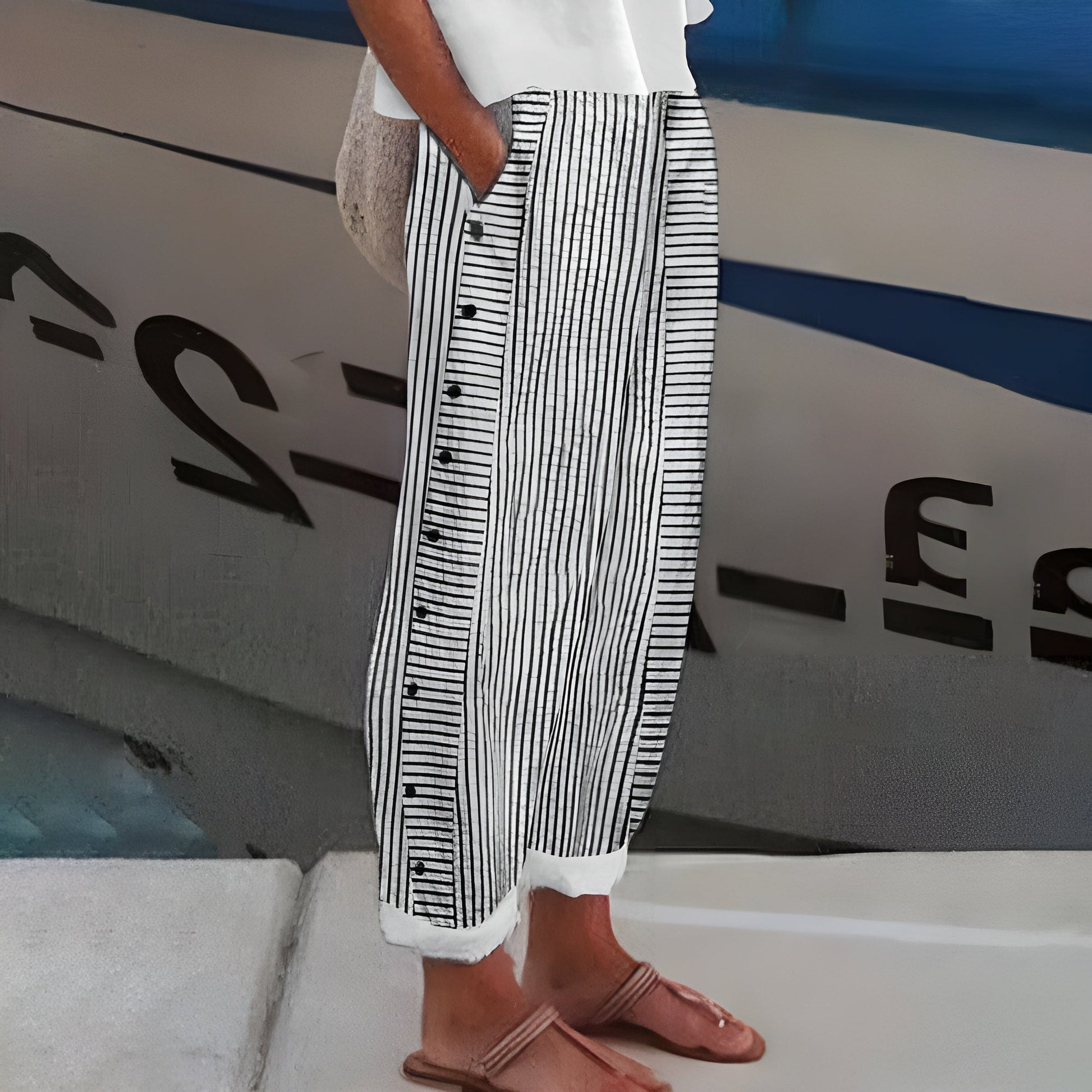 Women's Striped Panel Button-Detail Trousers – Modern Casual Tailored Style