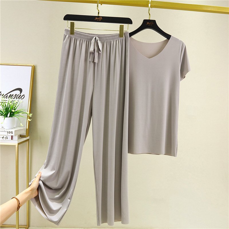 Faye Women’s Soft Ice Silk Set – Comfortable Lightweight Casual Loungewear Style
