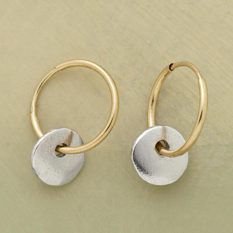 Women's Elegant Hoop Earrings - Timeless Everyday Jewelry