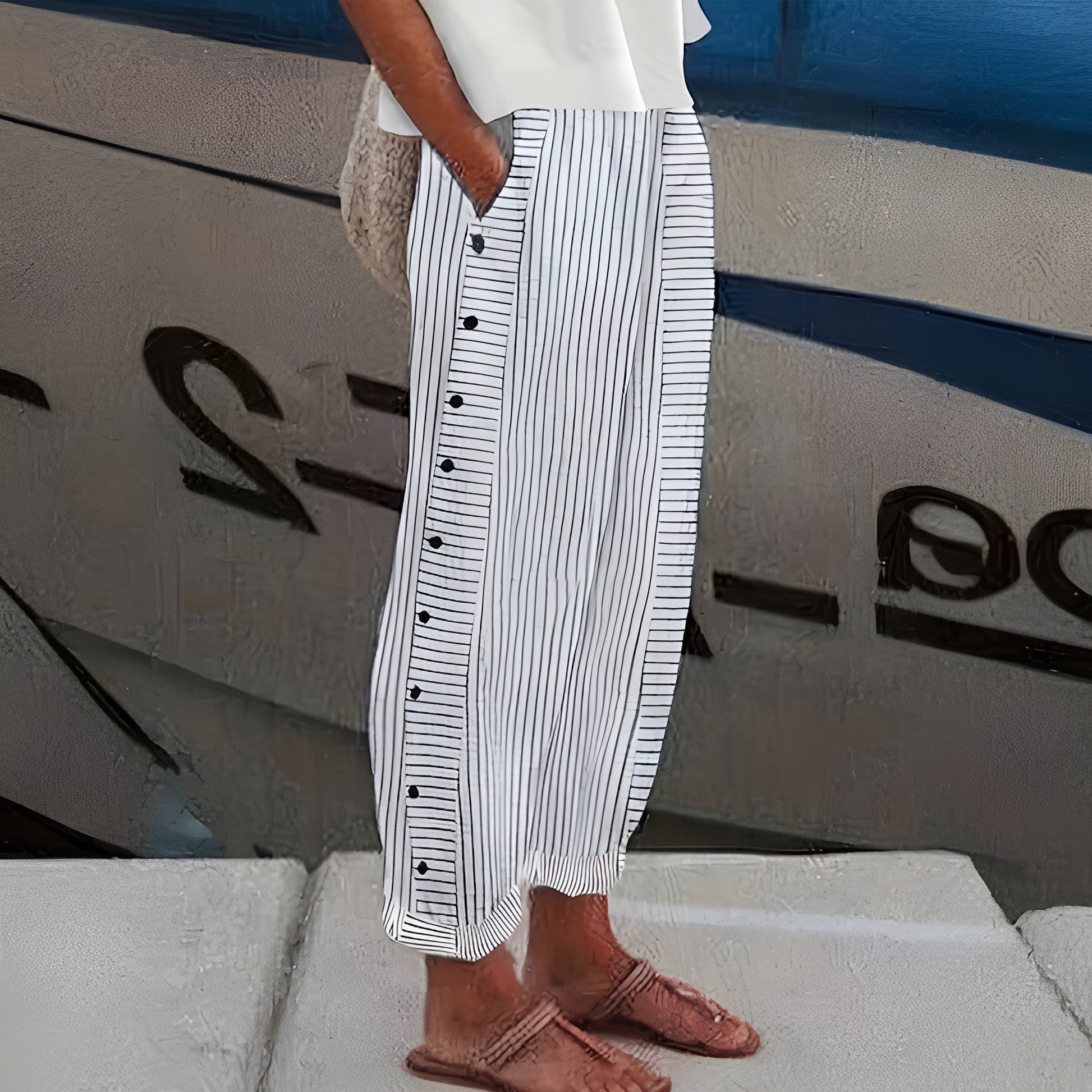 Women's Striped Panel Button-Detail Trousers – Modern Casual Tailored Style