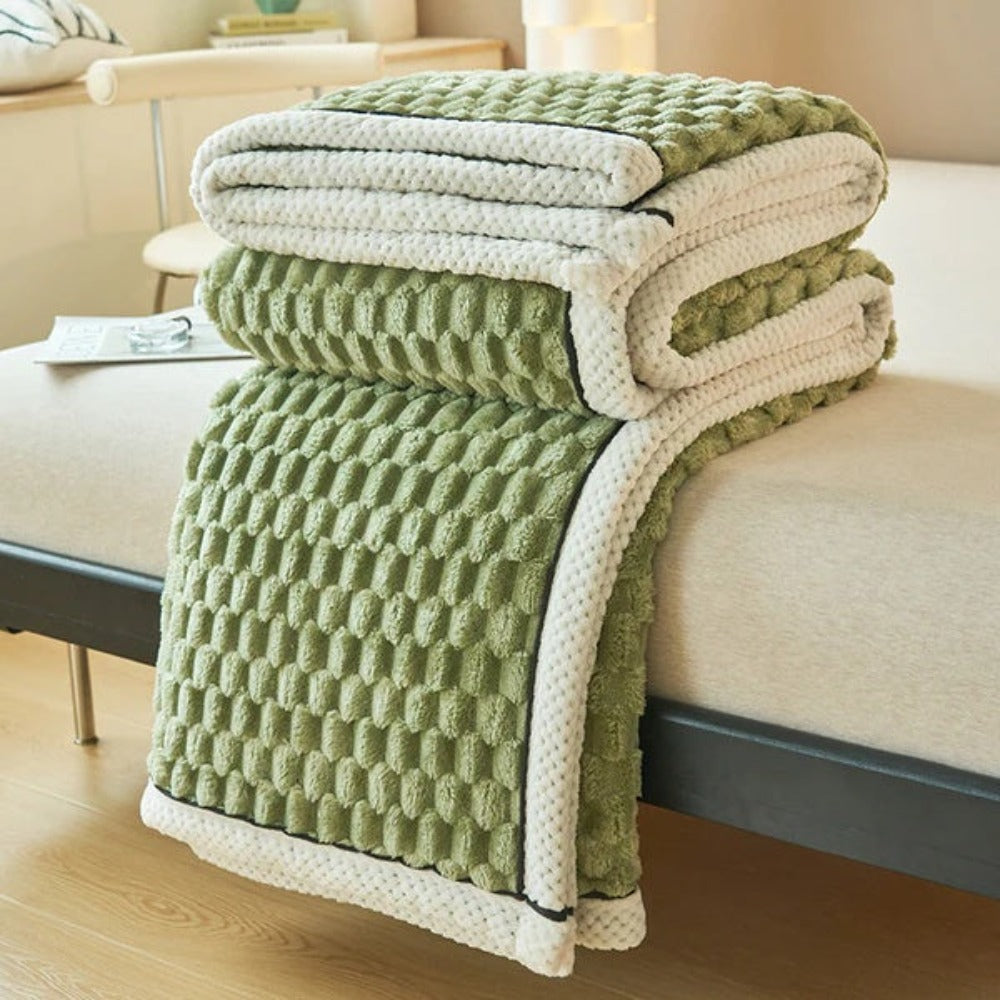 Ultimate Soft Sherpa Fleece Blanket for Pure Relaxation