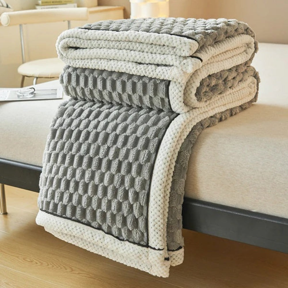 Ultimate Soft Sherpa Fleece Blanket for Pure Relaxation