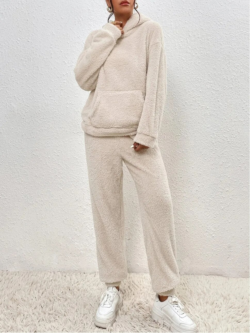 Women’s Cozy Hooded Lounge Set – Soft Pullover & Relaxed Joggers