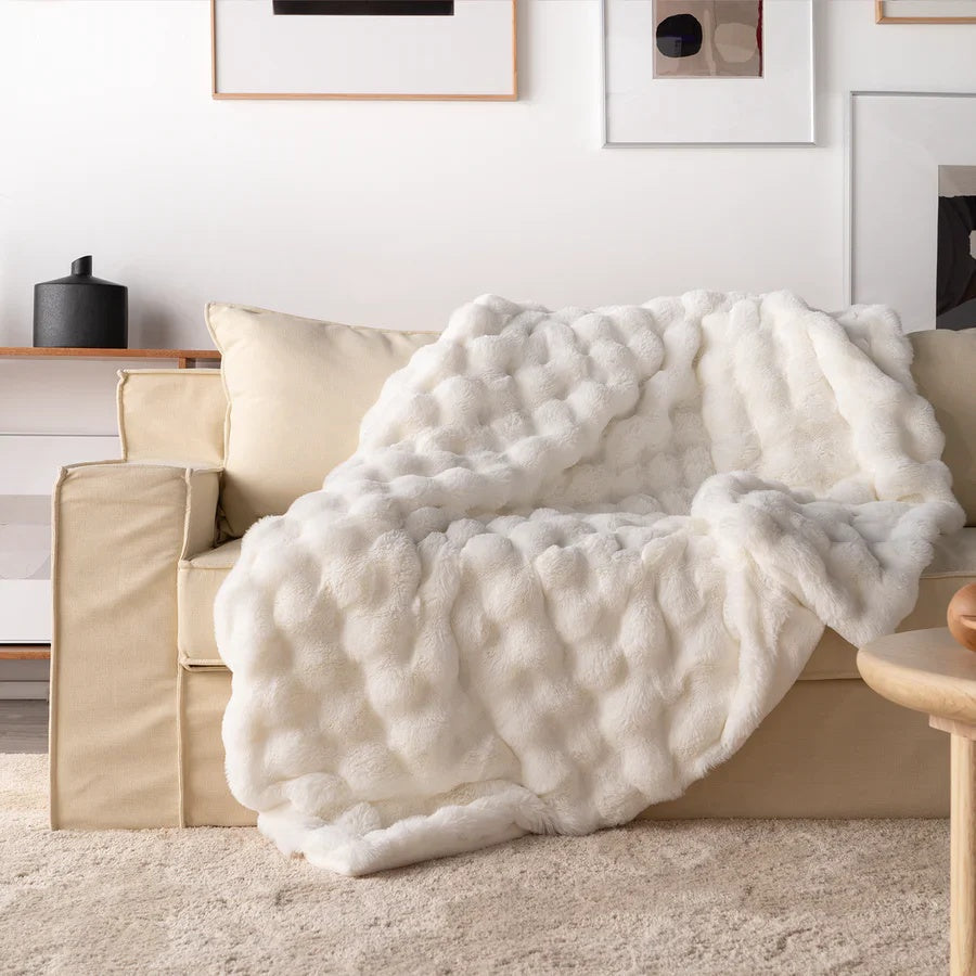 Ultrazachte plaid van imitatiebont voor ultiem comfort.