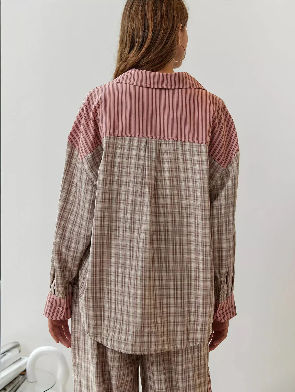 Premium geruite pyjamaset voor dames – Zachte en comfortabele tweedelige nachtkleding