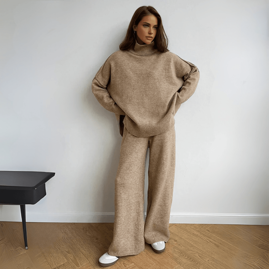 Women's Loungewear Set - Comfortable Turtleneck & Wide-leg Pants - Winter