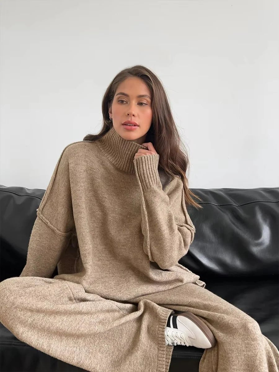 Women's Loungewear Set - Comfortable Turtleneck & Wide-leg Pants - Winter