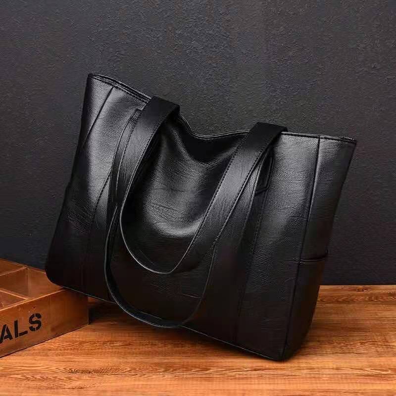 Women’s Genuine Leather Shoulder Bag – Classic Elegant Everyday Style