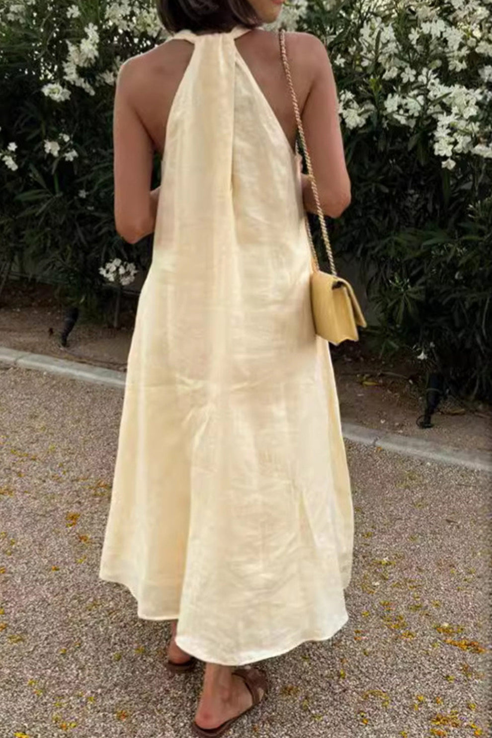 Women’s Sleeveless Halter Maxi Dress – V-Neck with Pockets